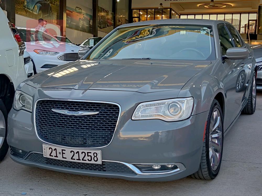 كرايسلر 300